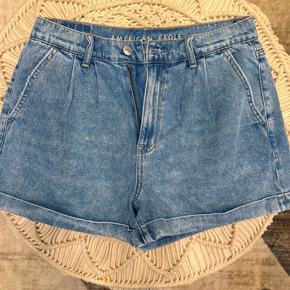 American Eagle Outfitters Light Blue Jean Mom Shorts